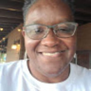 Meet your Posher, Bobbie